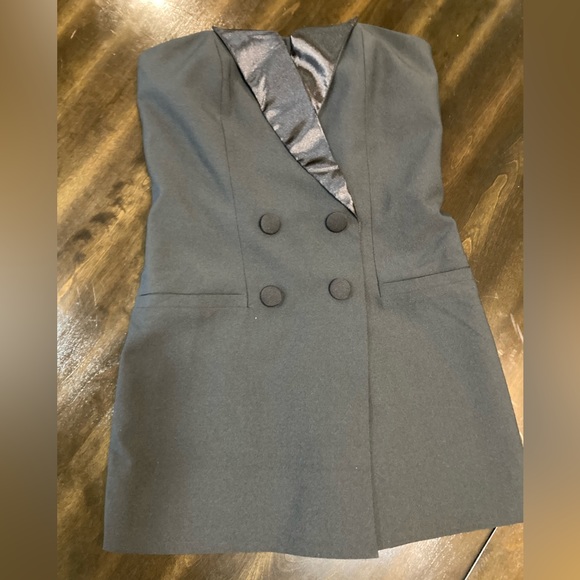 🖤 Party, Dressy Romper! 🎉 - Picture 4 of 6